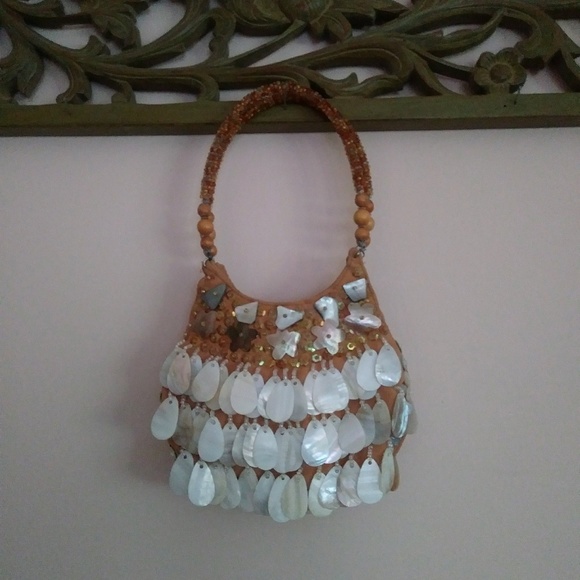 Vintage Handbags - Small Shell Handbag